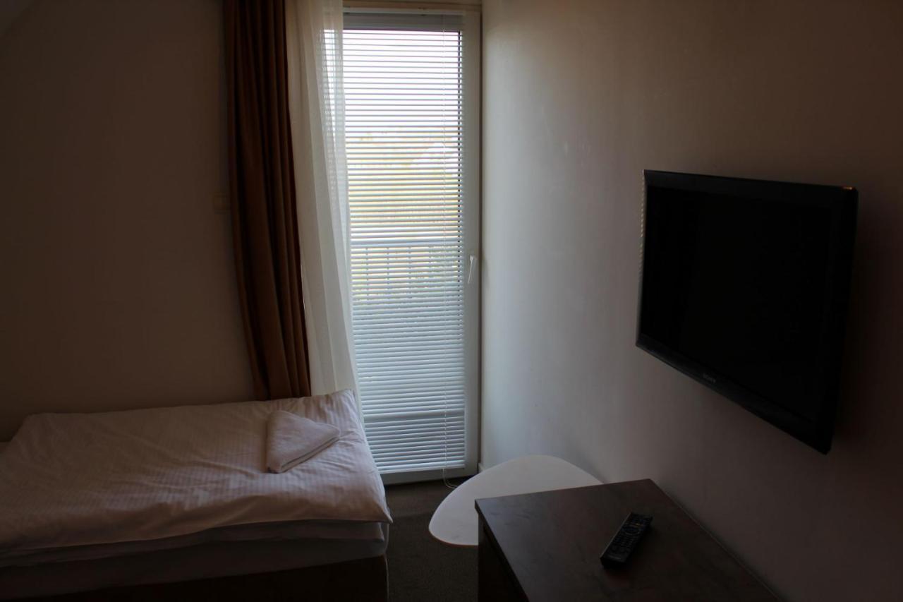 Pokój Vivat Mierzyn  Habitación foto