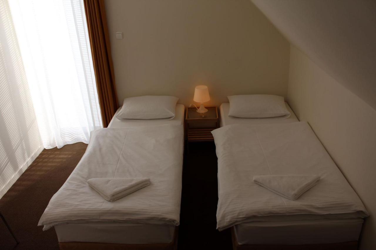 Pokój Vivat Mierzyn  Habitación foto