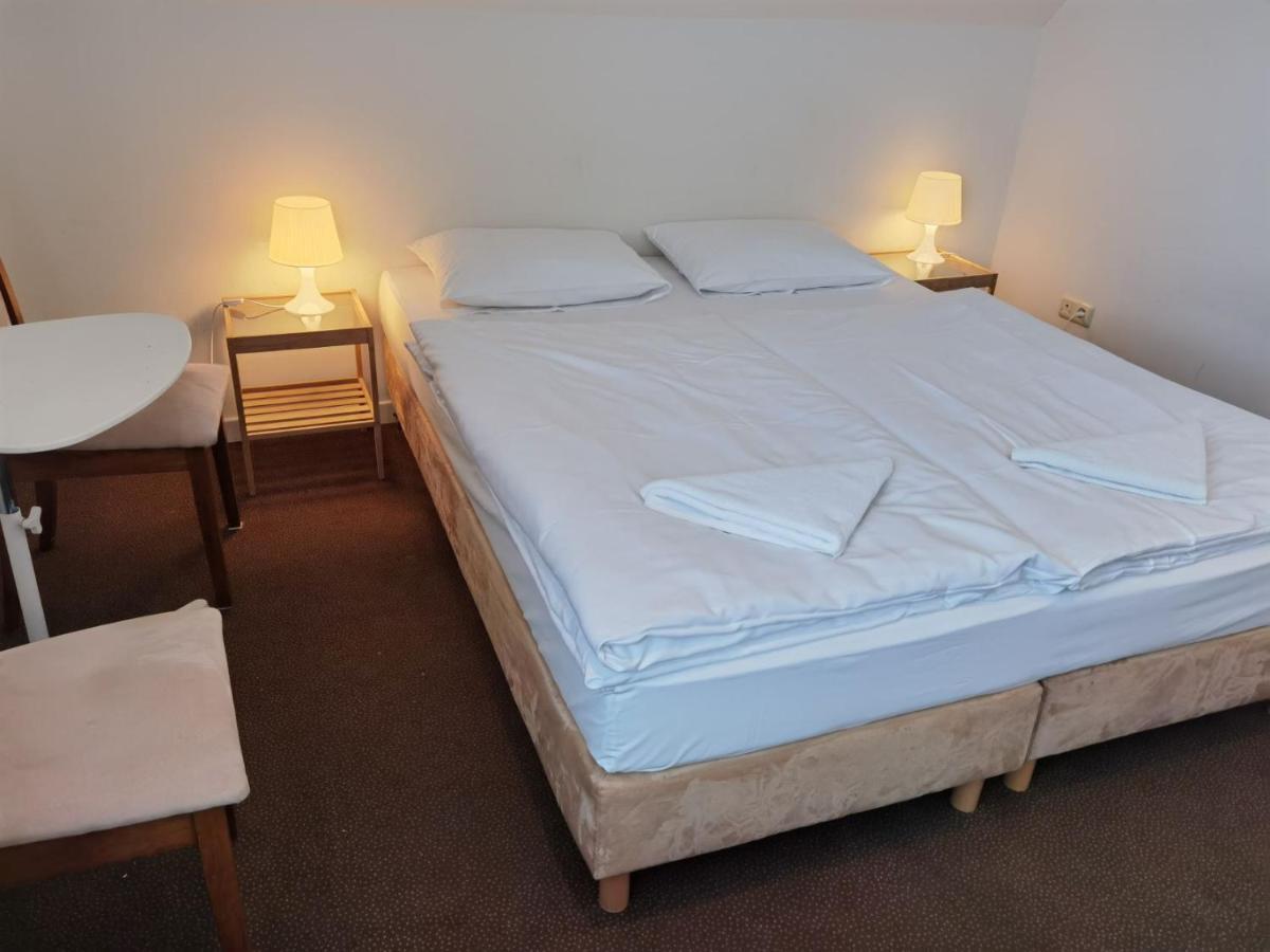 Pokój Vivat Mierzyn  Habitación foto